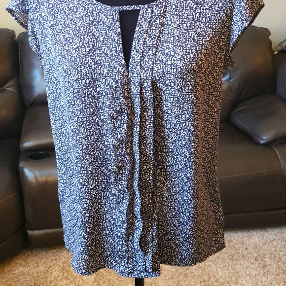 Express Medium blouse - Picture 2 of 3